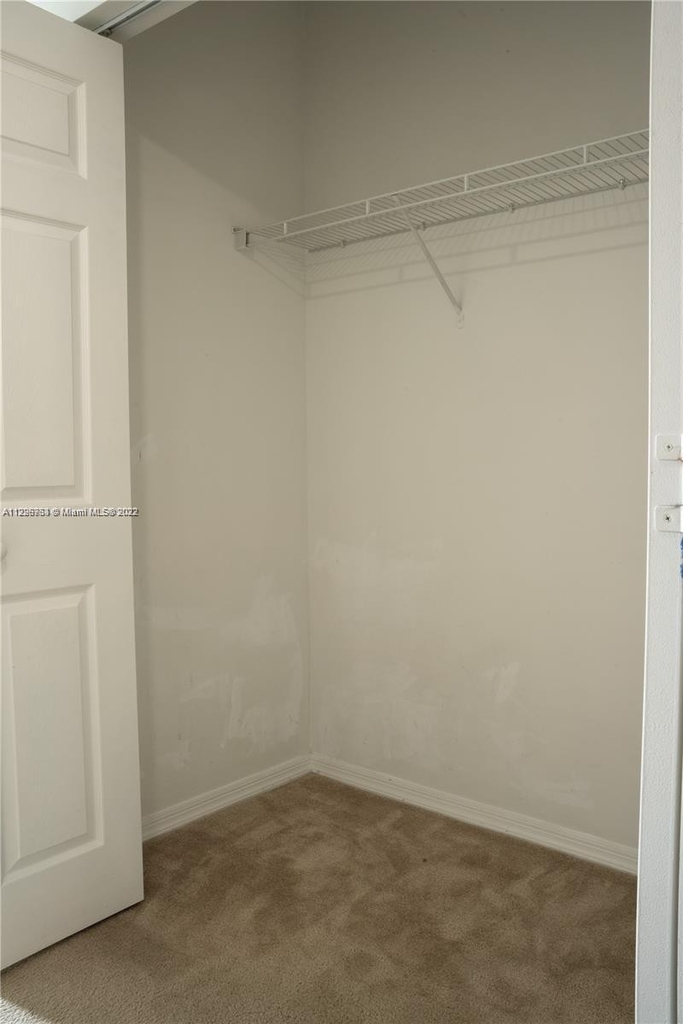 1723 Sw 2nd Ave - Photo 5