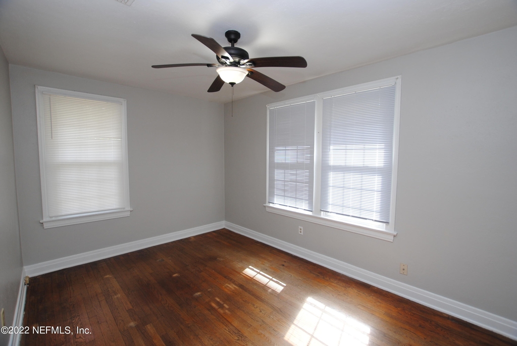 2065 Camden Ave - Photo 9