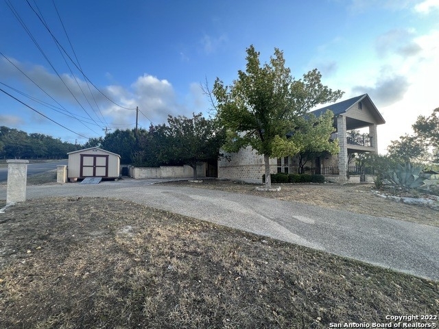 204 Walnut Way - Photo 2