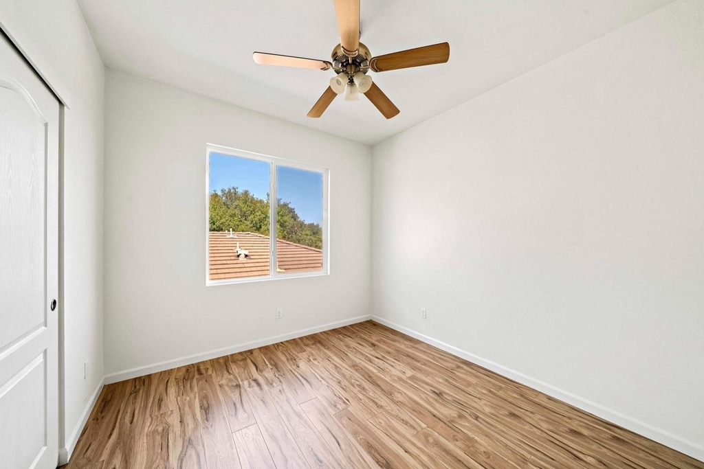 349 Indian Runner Court - Photo 18