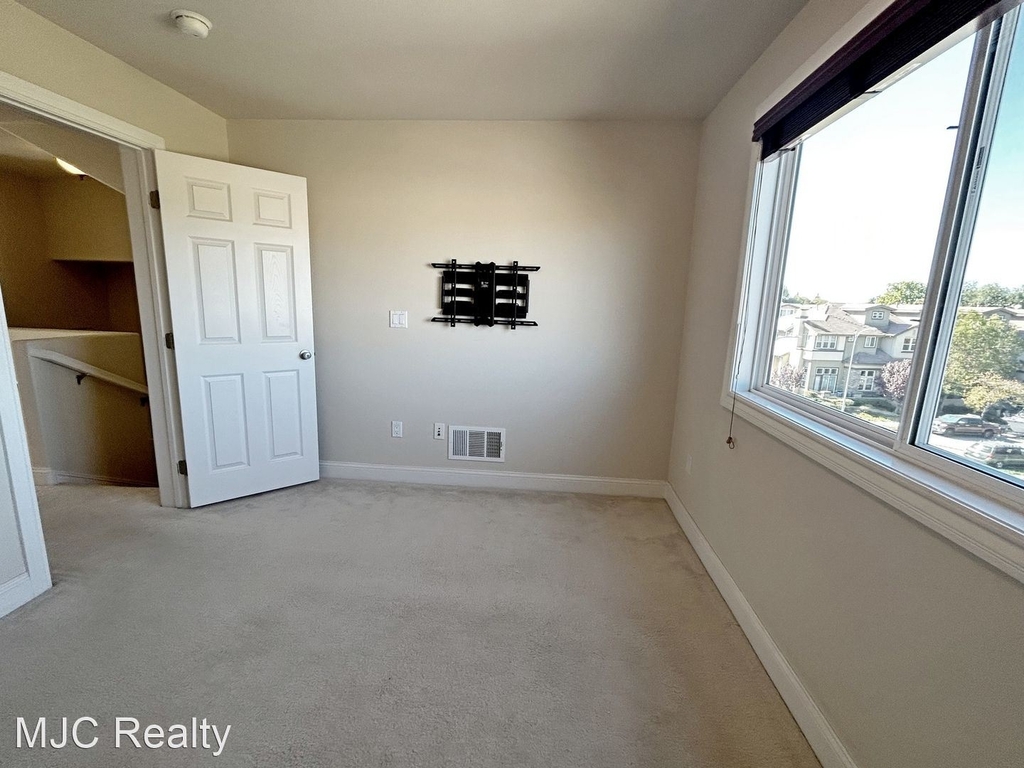 1266 Avenida Benito - Photo 23