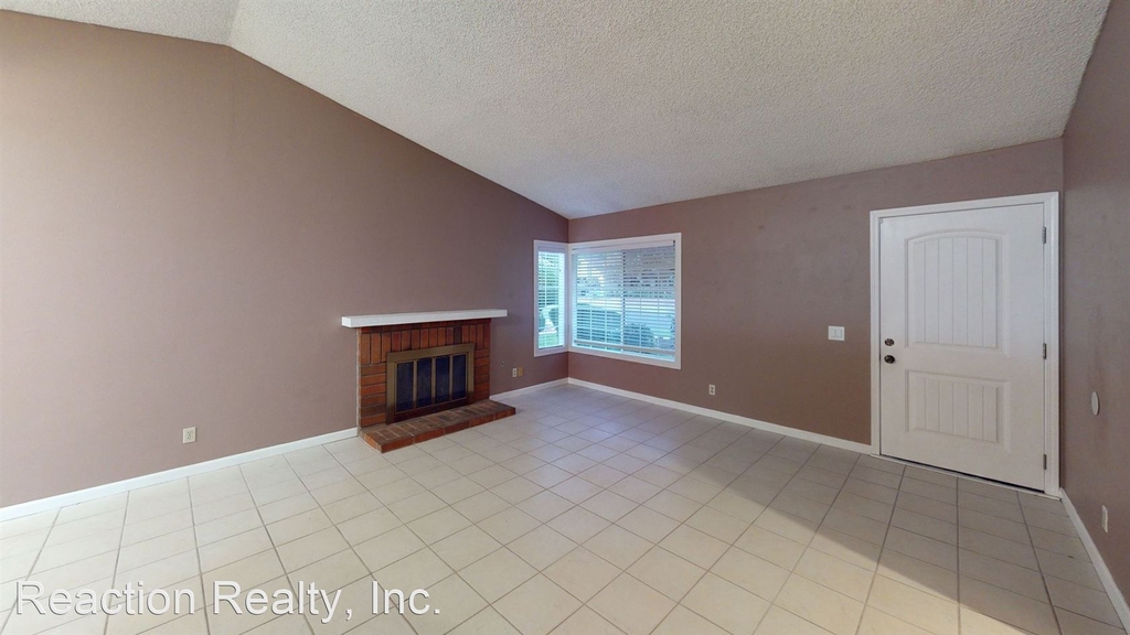 12613 Fuchsia Dr. - Photo 9