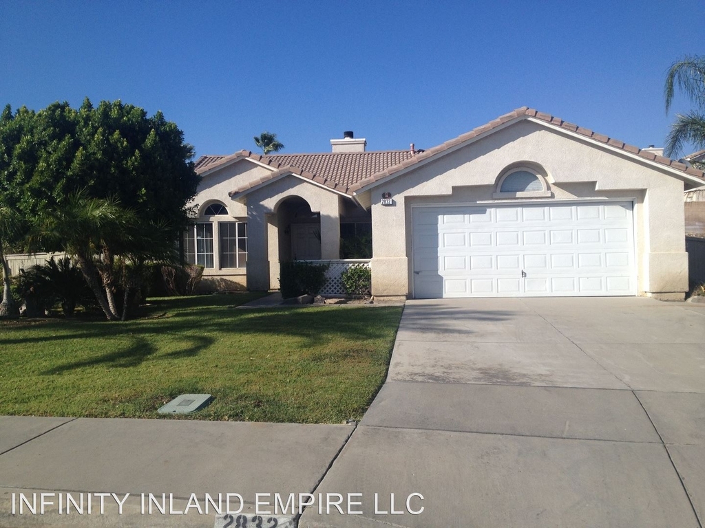 2832 W Sunrise Dr - Photo 0