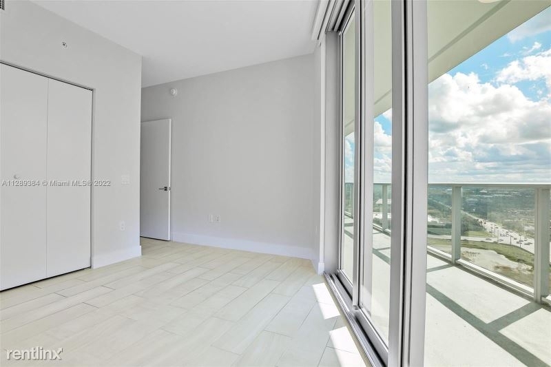 2000 Metropica Way - Photo 6