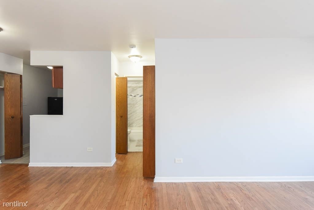 1040 W. Hollywood, Unit 225 - Photo 12