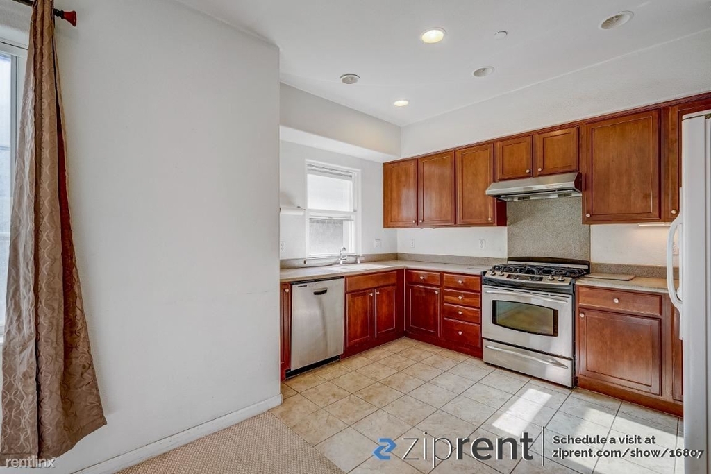 2707 Holly Street - Photo 1