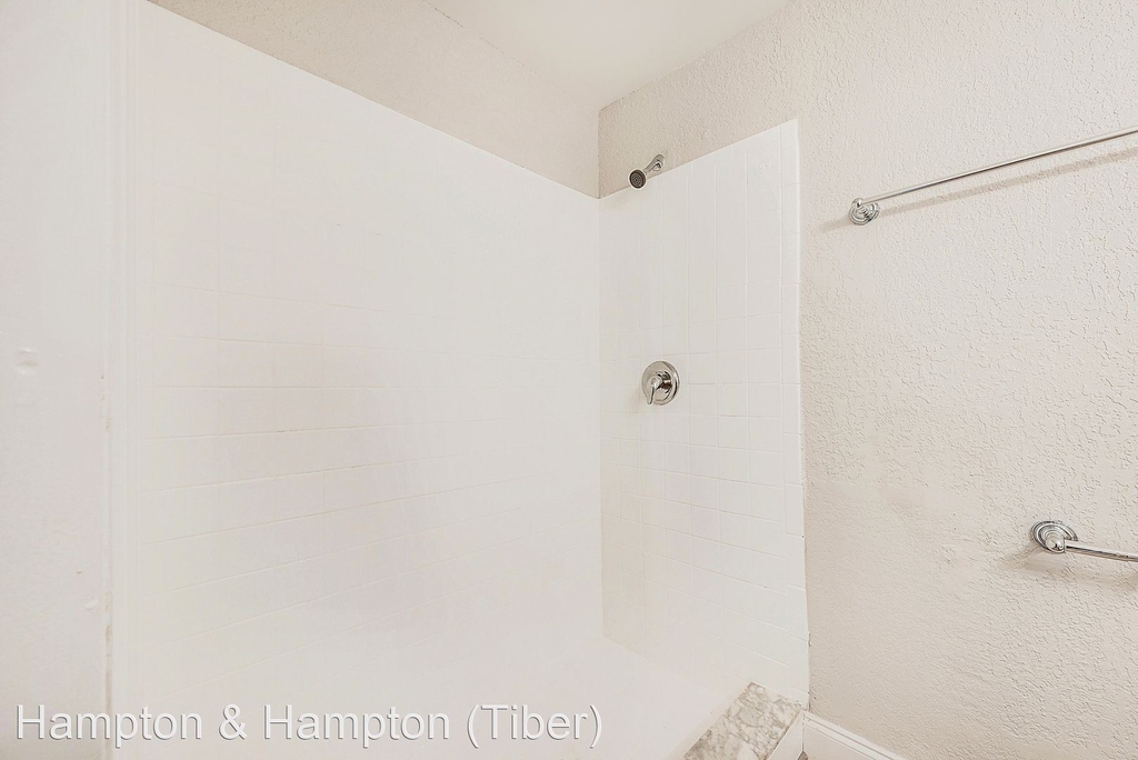 2315 Kingsland Ave - Photo 8