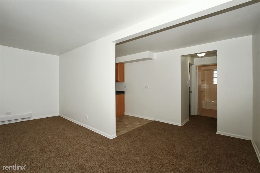 8349 S Drexel Ave - Photo 2