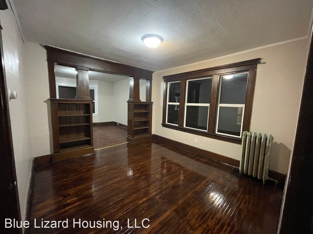 260 Humboldt Pkwy - Photo 0