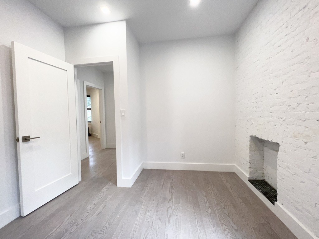 545 East 5th Street - Photo 7