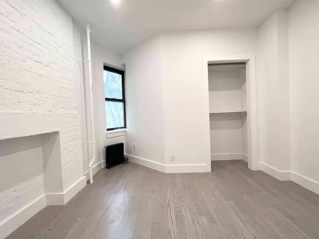 545 East 5th Street - Photo 10