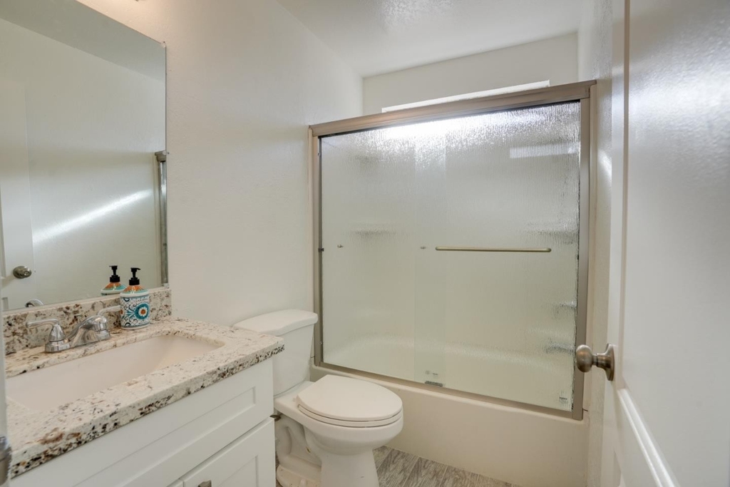 2524 Pemberton Ct - Photo 9