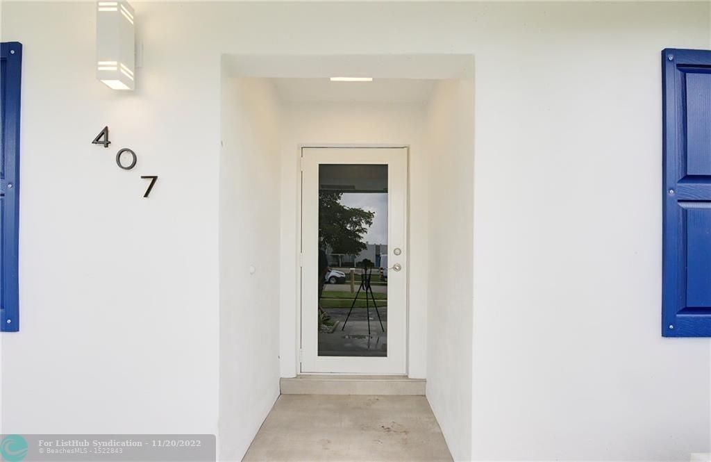 407 Sw 76th Ter - Photo 2