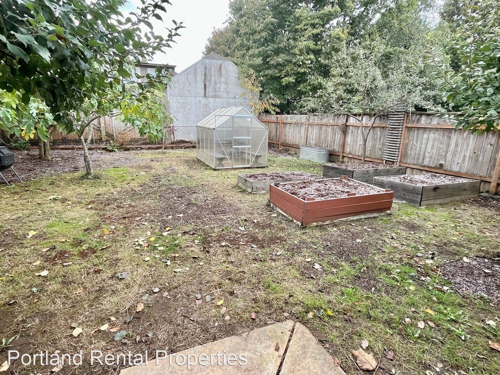 5823 N. Denver Ave. - Photo 18