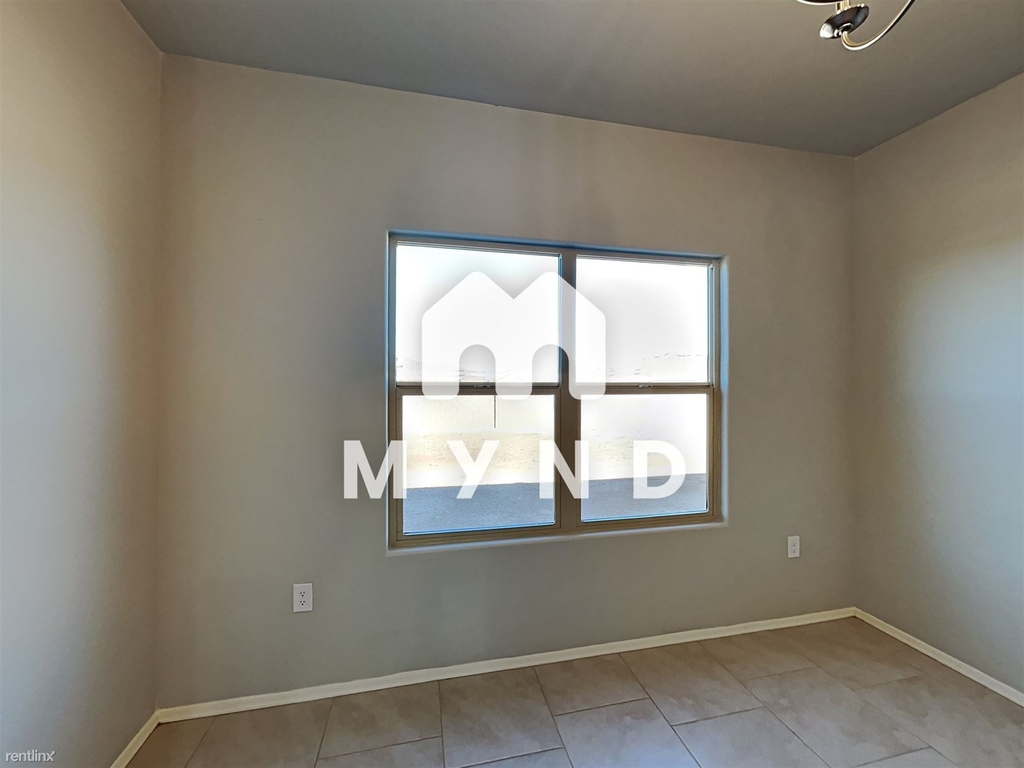 7470 W Corona Rd - Photo 11