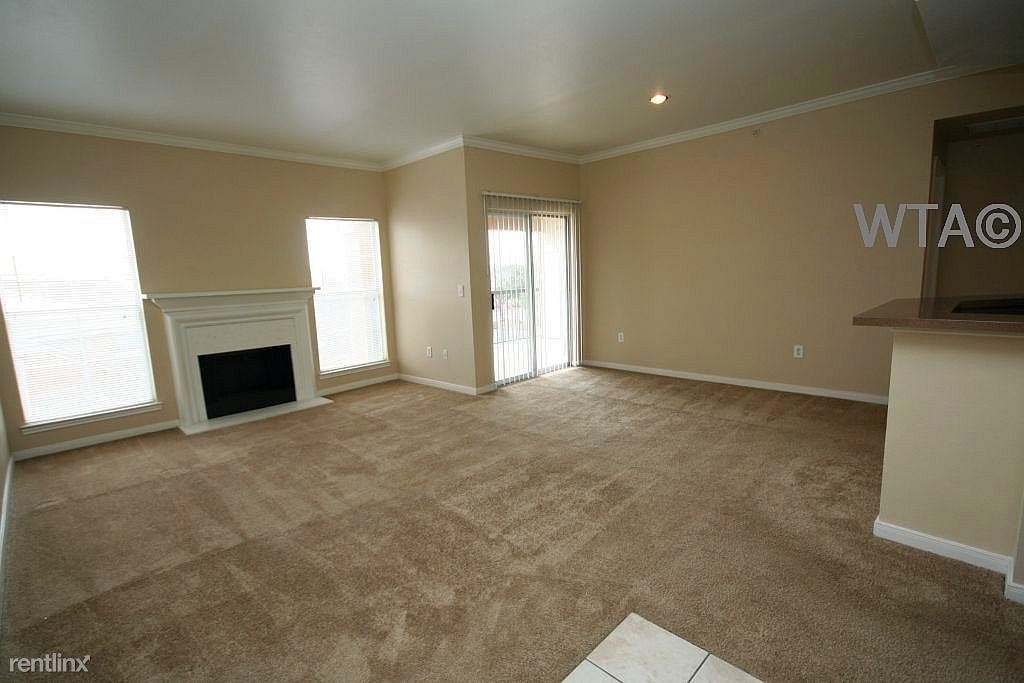 12701 West Avenue - Photo 10