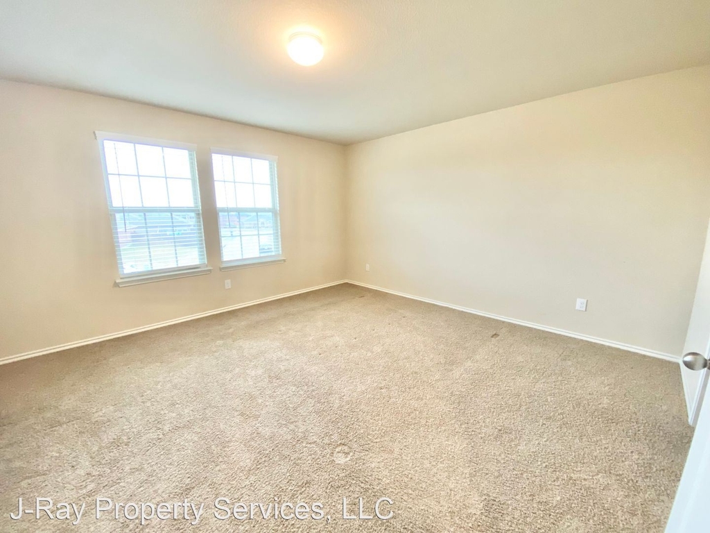 2507 Brentwood Drive - Photo 10