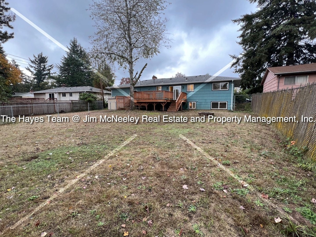 1122 Se 147th Ave. - Photo 37