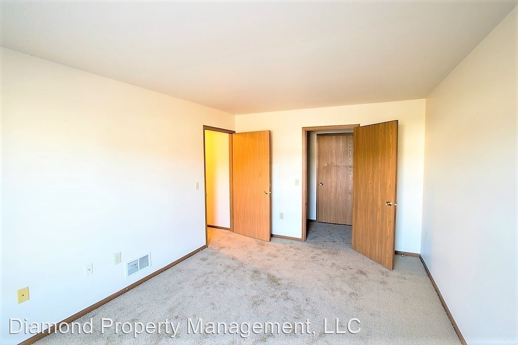 251 Fox Lane - Photo 8