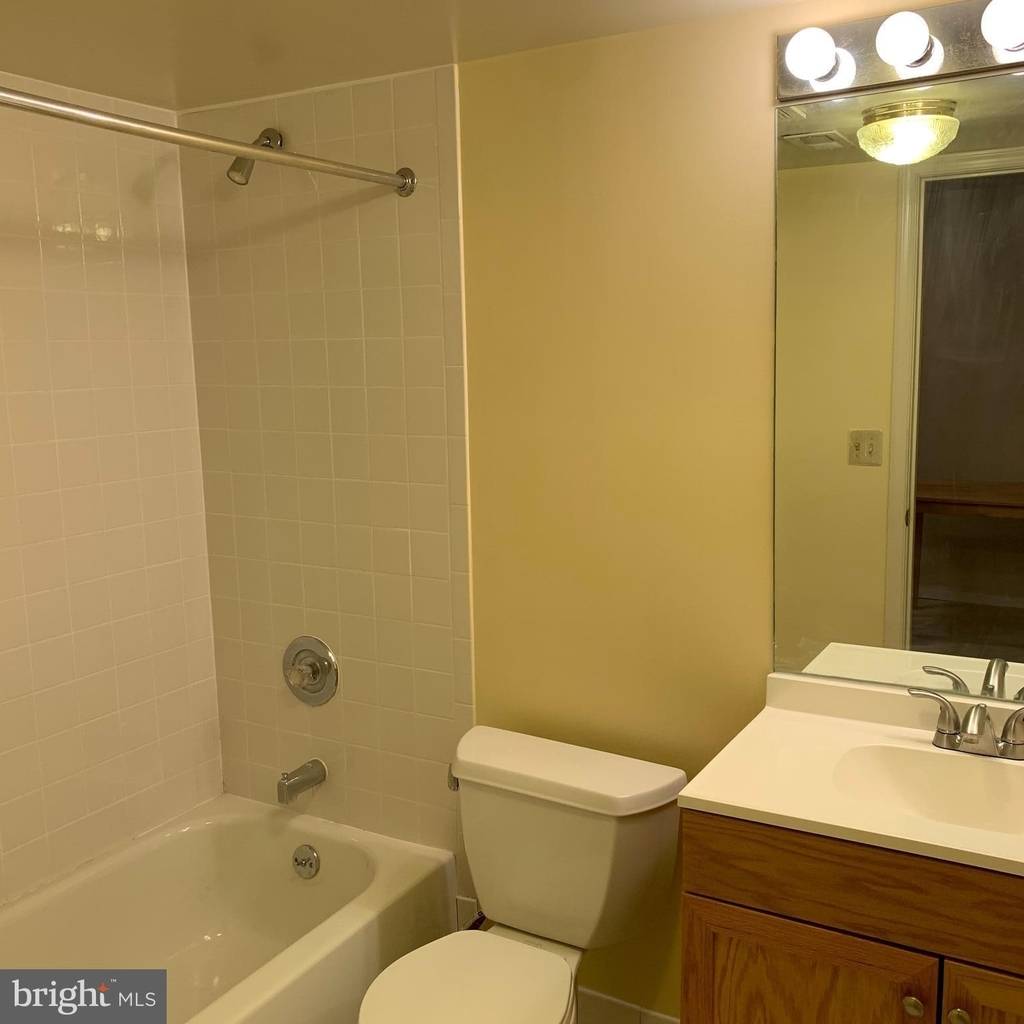 7205 Bay Wood Drive - Photo 3