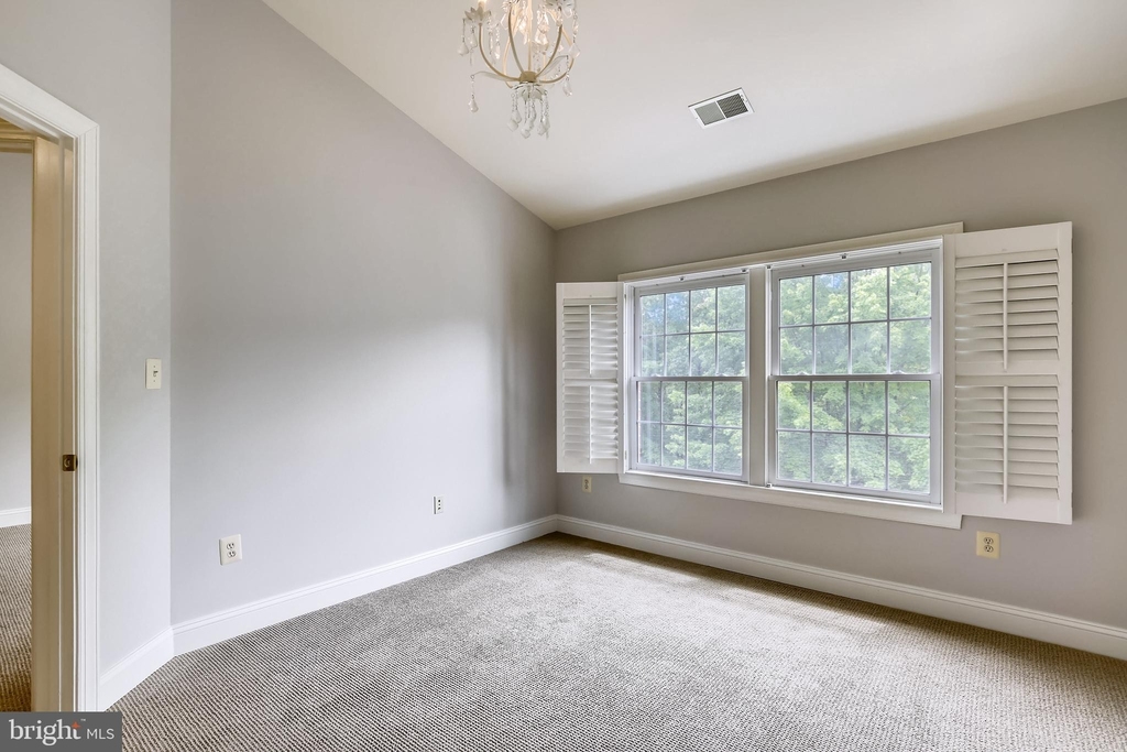 10555 Tuckerman Heights Circle - Photo 42