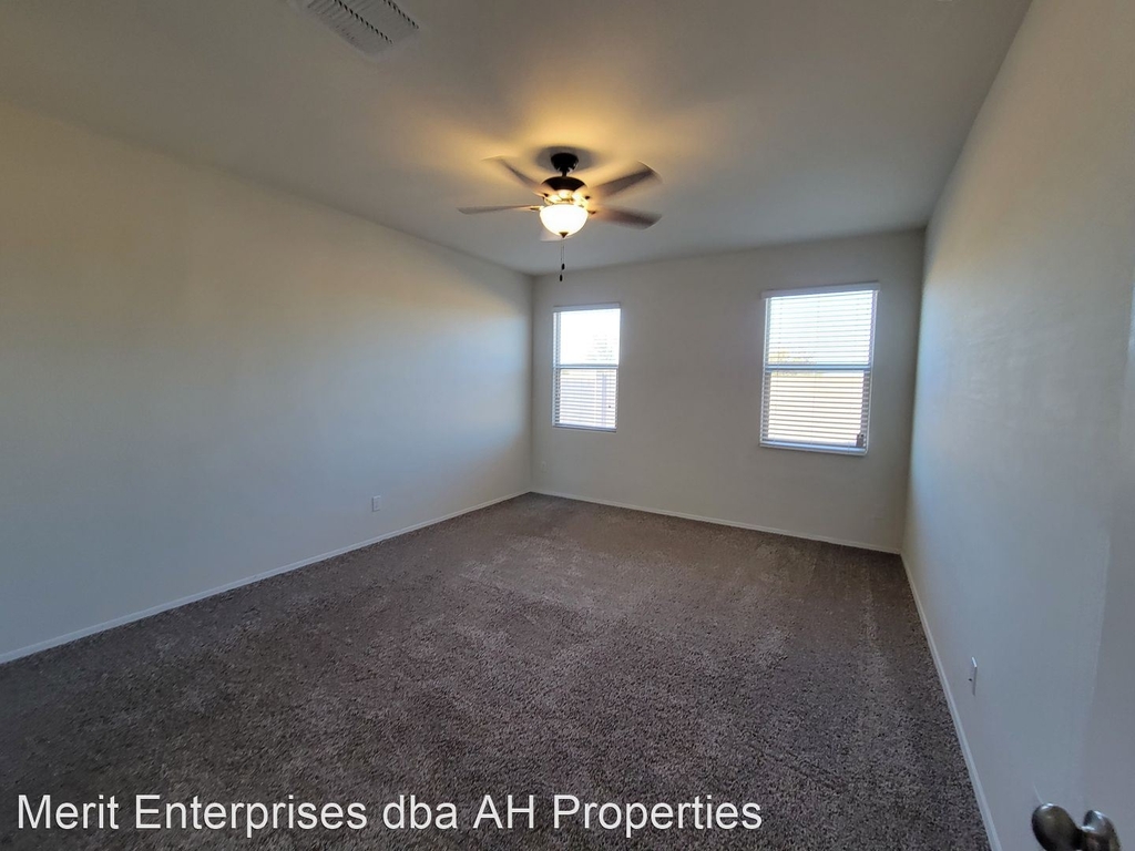 2394 E San Gabriel Trl - Photo 32