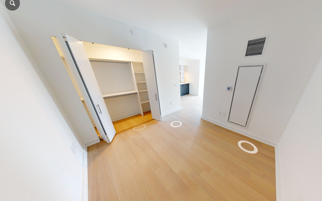 West 38th Street - Photo 4