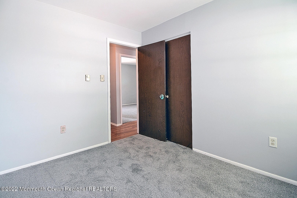 343 Tuscarora Avenue - Photo 11