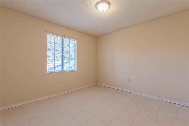 2060 Alison Court - Photo 17