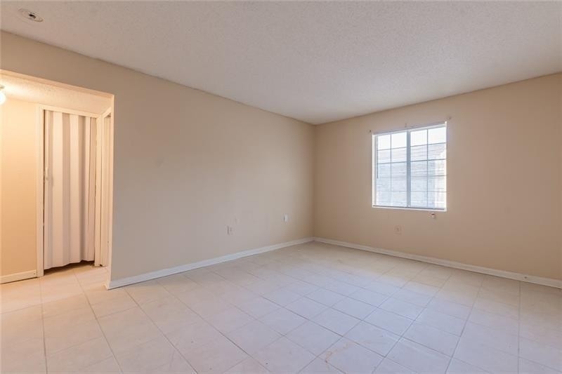 2060 Alison Court - Photo 4