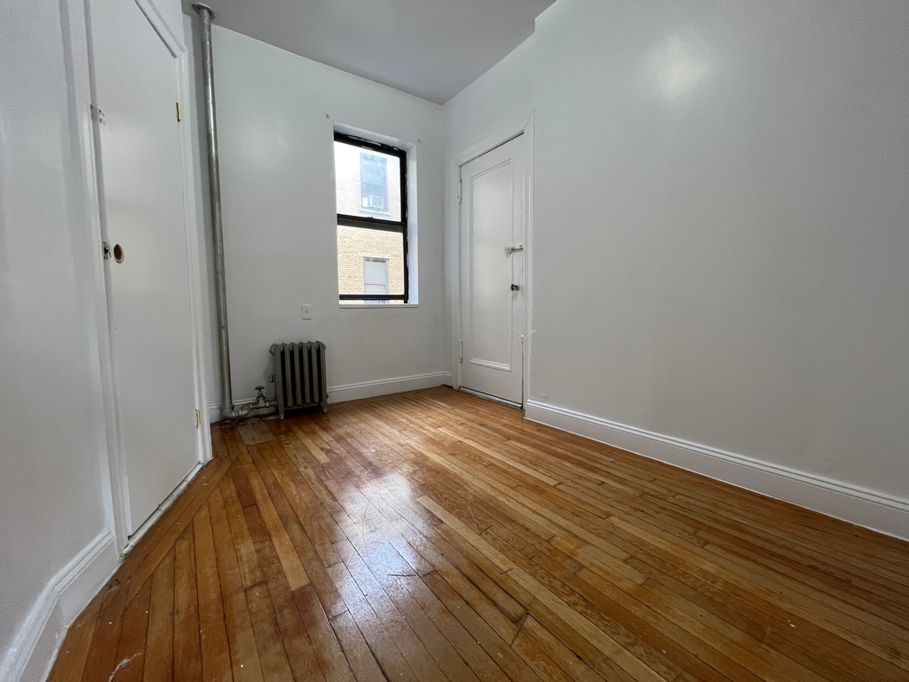 725 West 172nd Street - Photo 4