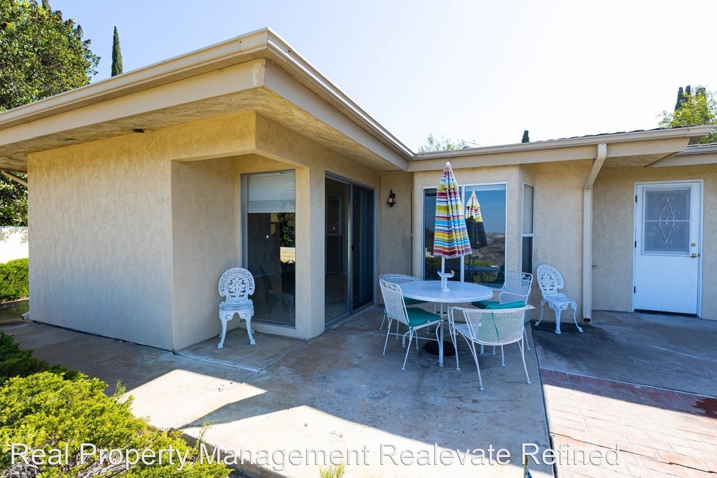 5240 Le Barron Road - Photo 38