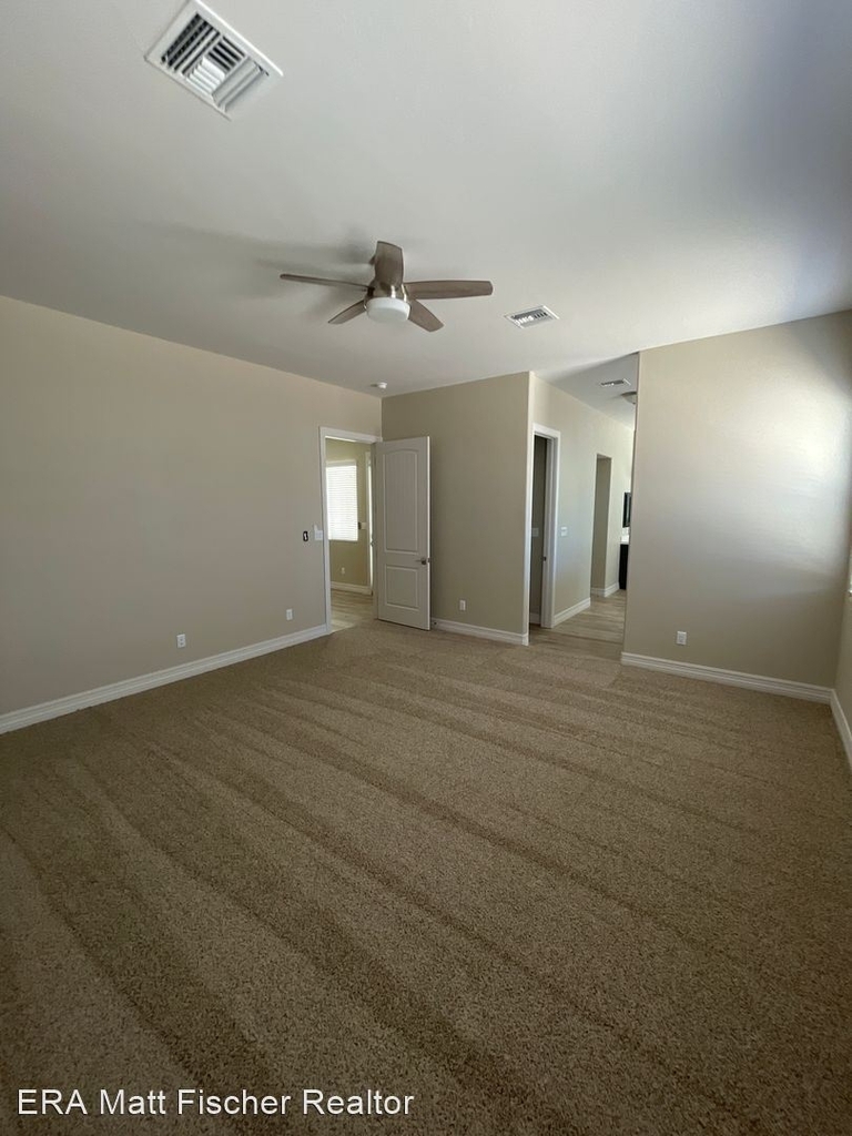 12830 S Karimme Avenue - Photo 32