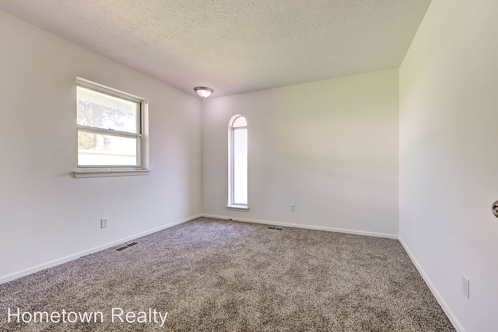 3425 N Ridgewood Drive - Photo 26