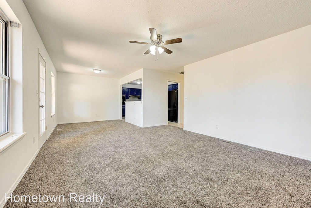 3425 N Ridgewood Drive - Photo 7