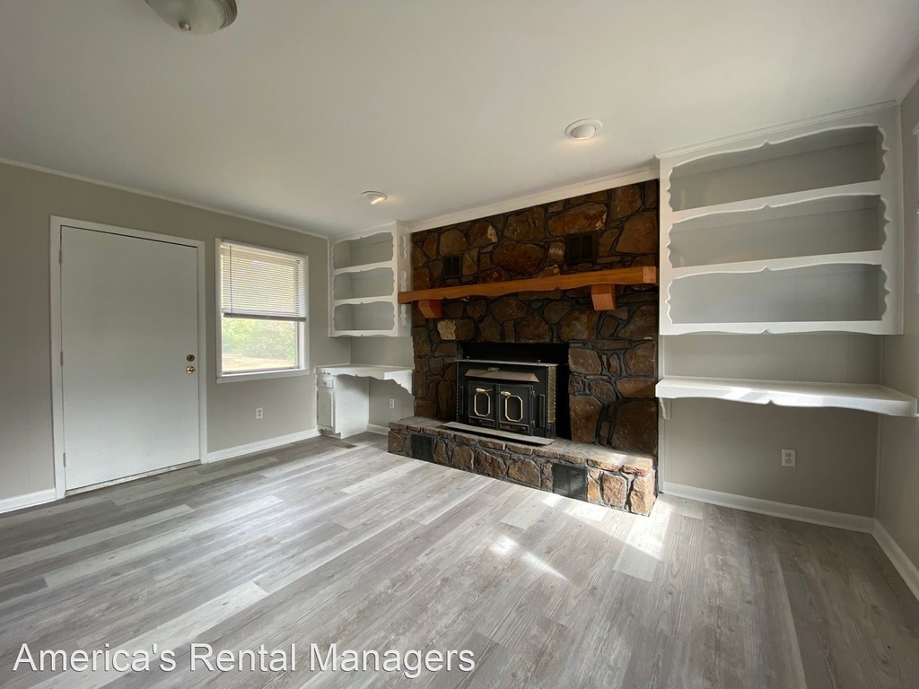 2205 1st Street Ne - Photo 2