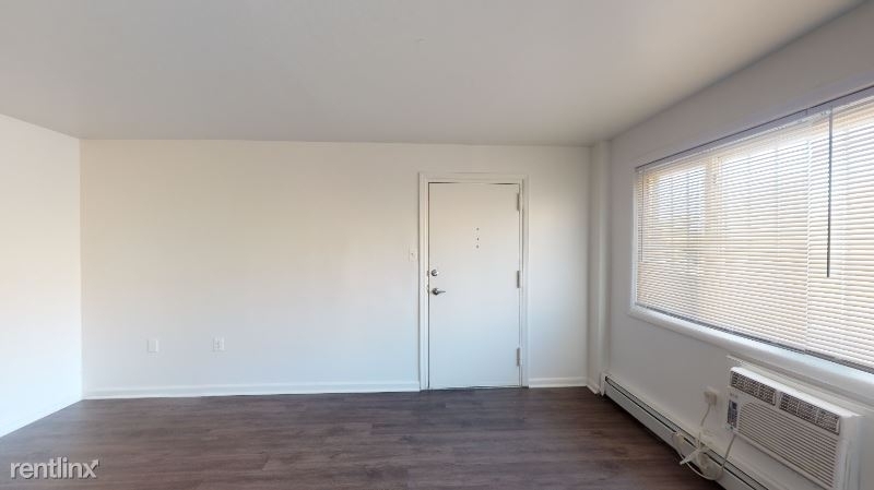 4955 G St Se - Photo 3