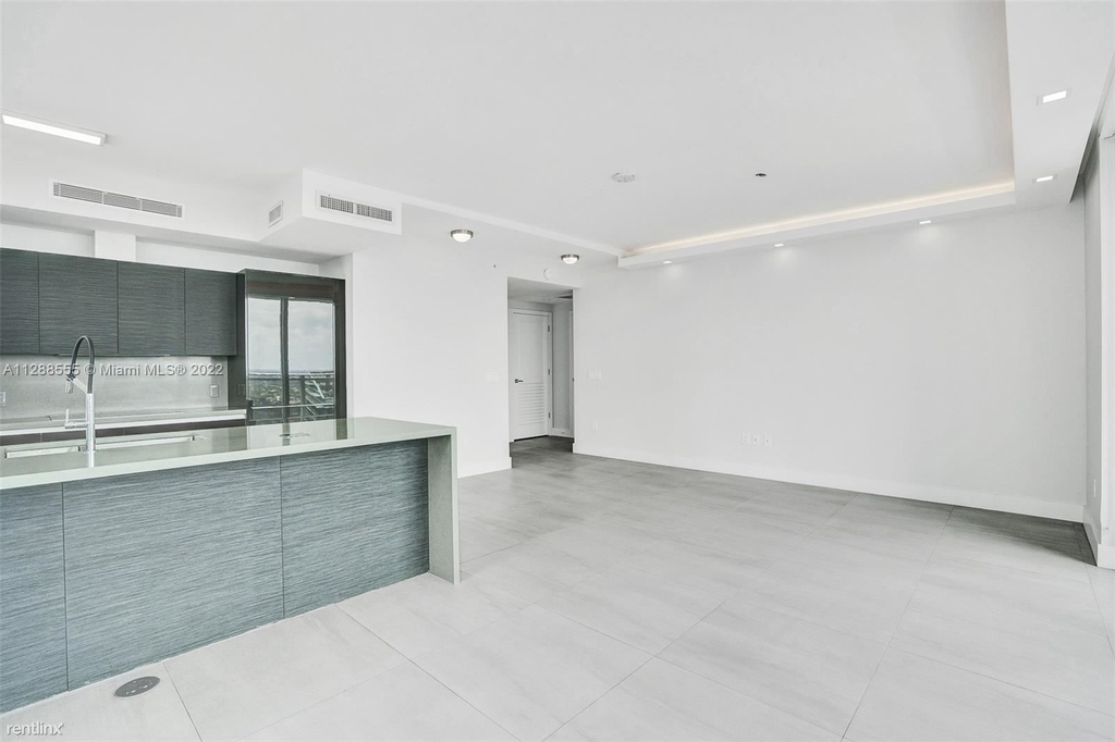 1080 Brickell Ave - Photo 7