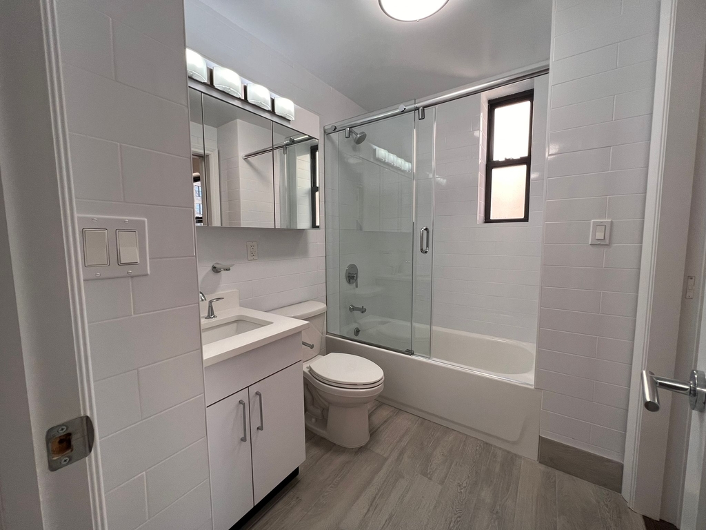 25 West 68th Street - Photo 7