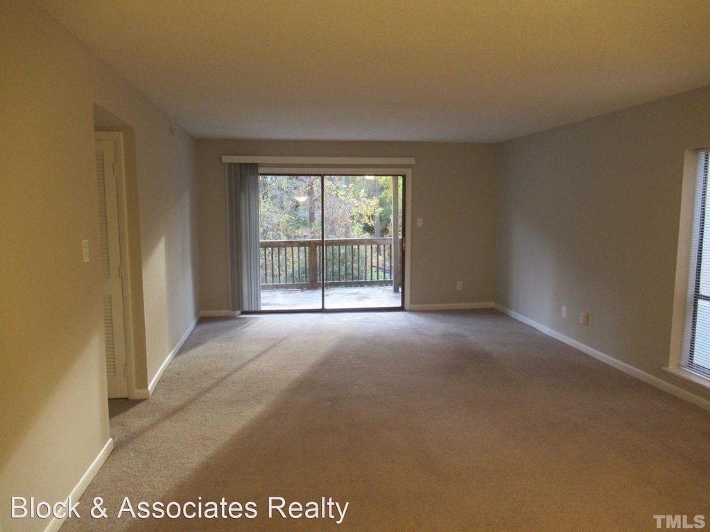 552 Pine Ridge Place - Photo 1