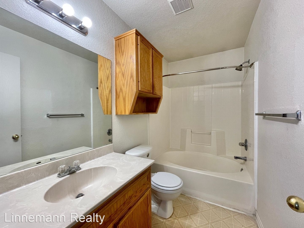 3204 Toledo Drive - Photo 16