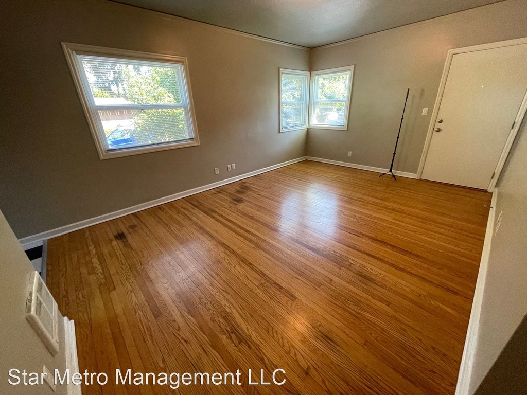 6345 N Albina Ave - Photo 2