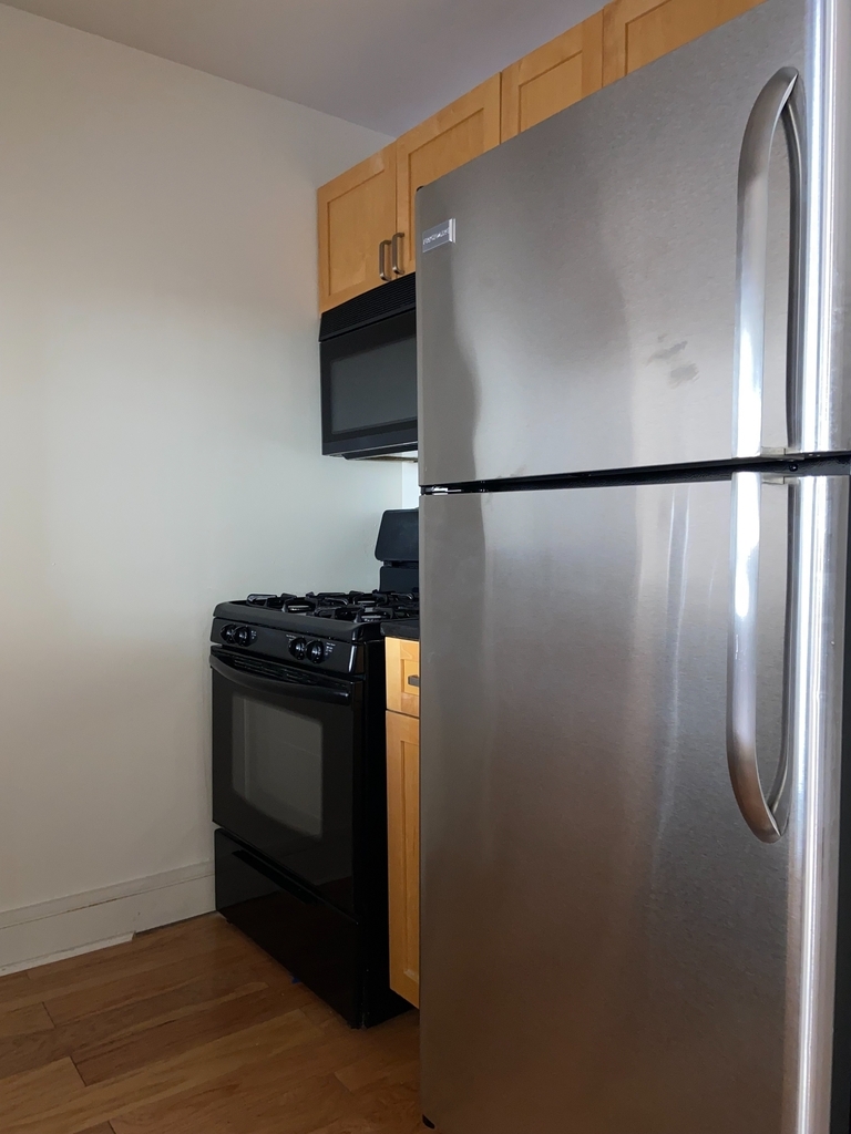 323 West 96th Street - Photo 2