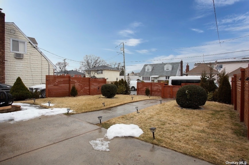 1321 E Street - Photo 10