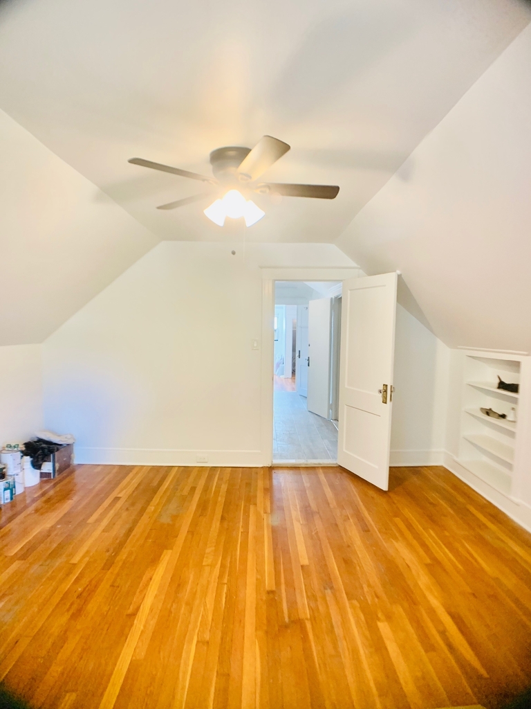 405 West 263rd Street - Photo 7