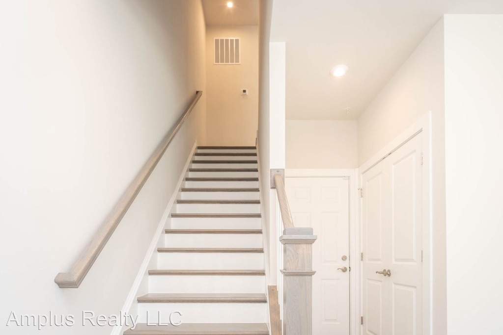 5610 Alpha Ridge Ave - Photo 6