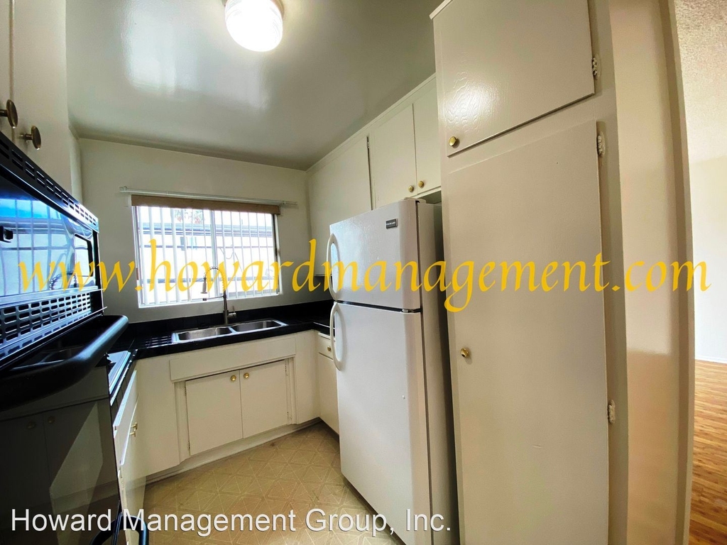 10206 Regent Street - Photo 6