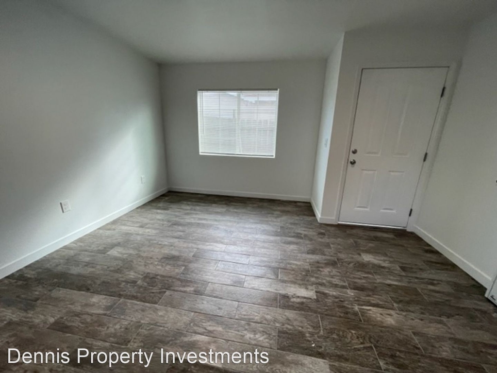 840 1/2 N Calle Circulo - Photo 3