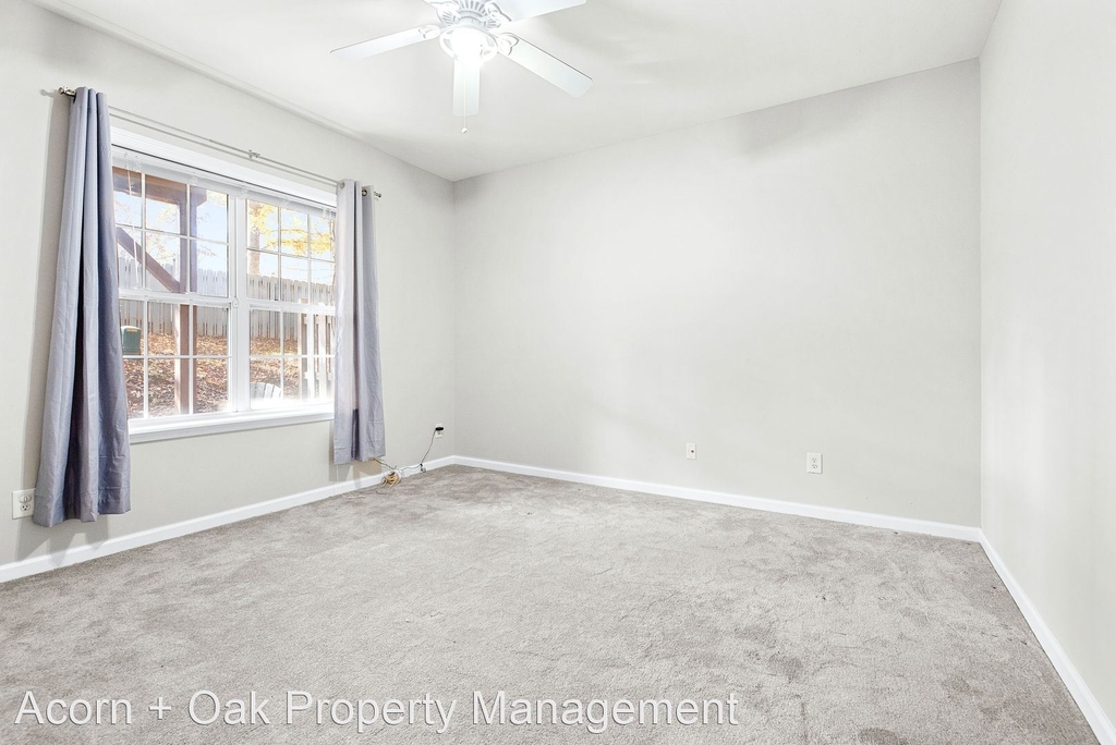 5507 Golden Arrow Lane - Photo 2