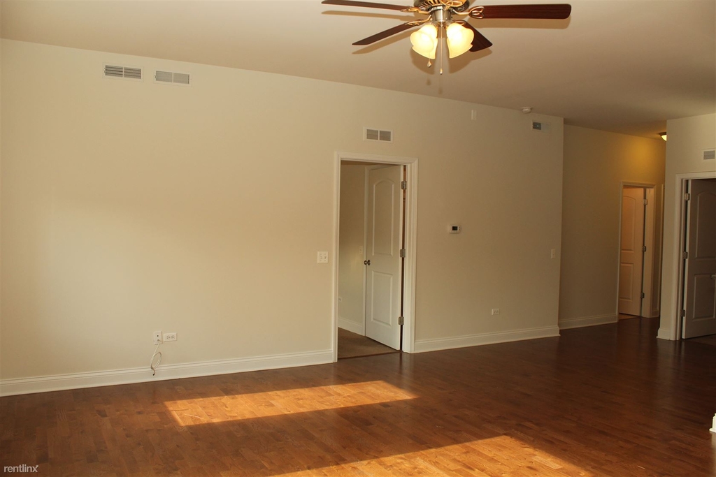 4732 N Austin Ave Unit 305 - Photo 16